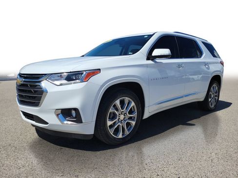 Used 2020 Chevrolet Traverse Premier w/ LPO, Floor Liner Package FWD image 2