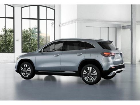 New 2026 Mercedes-Benz GLA 250 4MATIC image 31