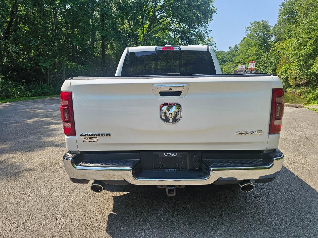 Used 2019 RAM 1500 Laramie AWD/4WD image 6