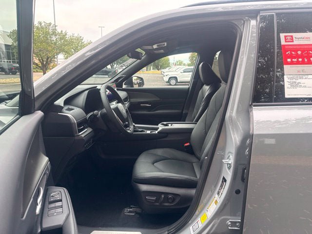 New 2026 Toyota Grand Highlander AWD Hybrid image 3