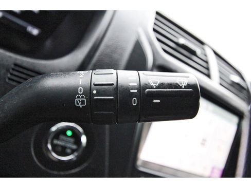 Used 2019 Ford Explorer XLT w/ Equipment Group 202A image 23