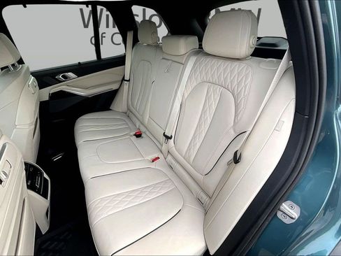Used 2025 BMW X5 xDrive40i w/ Executive Package AWD/4WD image 22