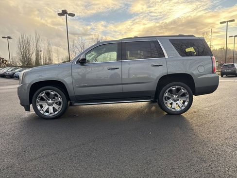 Used 2019 GMC Yukon SLT image 4