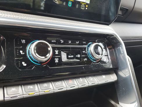 Used 2023 GMC Sierra 1500 Denali w/ Denali Reserve Package image 23