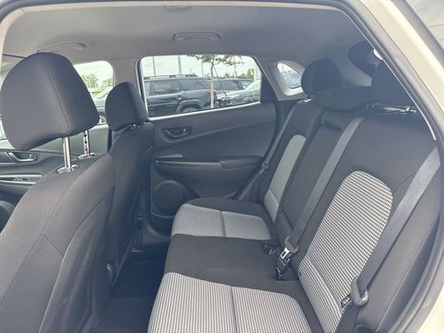 Used 2022 Hyundai Kona SE FWD image 16