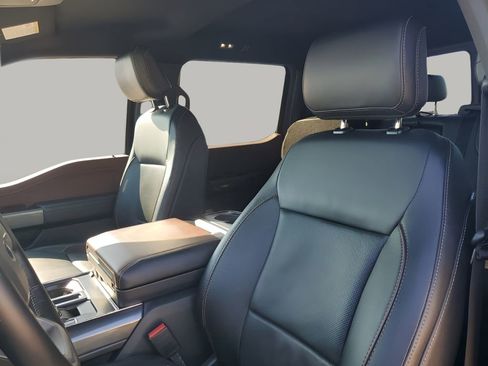 Used 2022 Ford F150 Lariat w/ Max Trailer Tow Package image 31