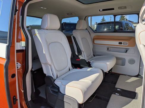 New 2025 Volkswagen ID. Buzz Pro S Plus image 32