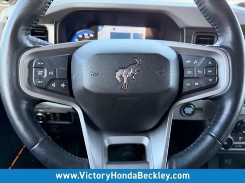 Used 2023 Ford Bronco Badlands AWD/4WD image 14