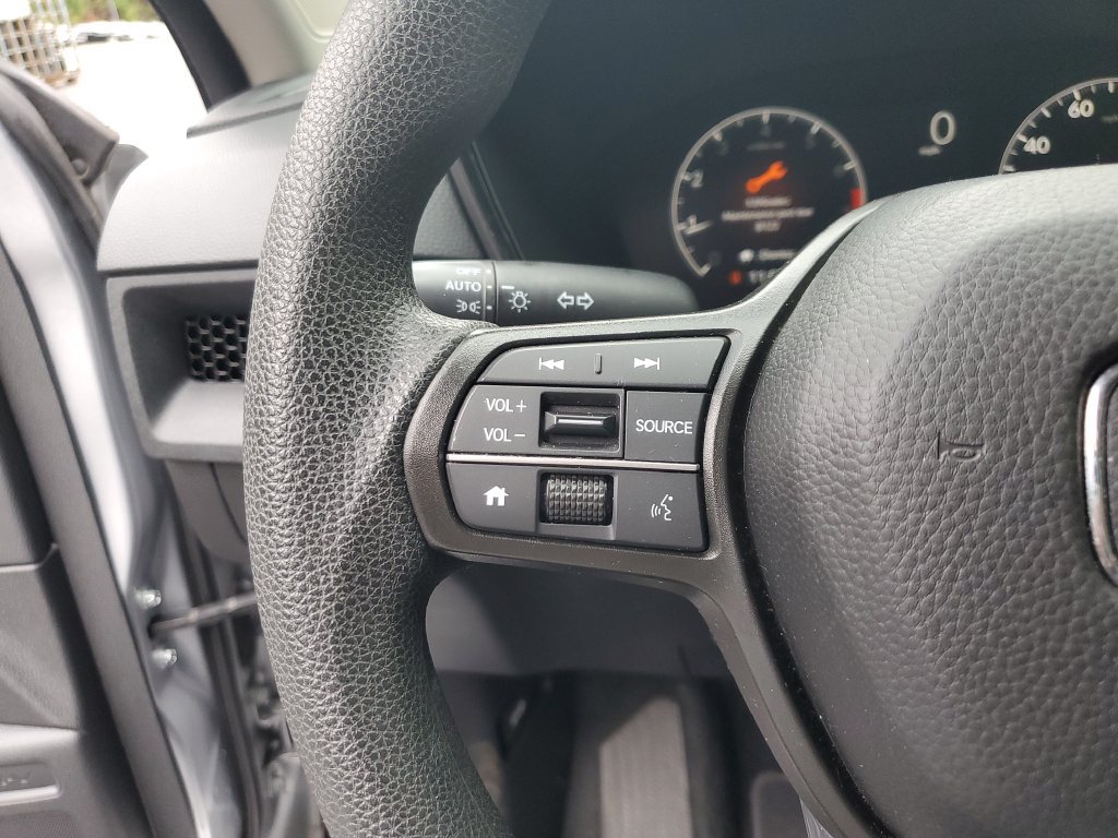 Certified 2025 Honda CR-V EX image 28