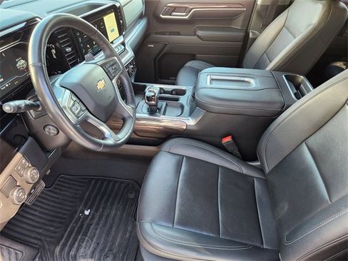Used 2022 Chevrolet Silverado 1500 LTZ w/ LTZ Convenience Package II image 14