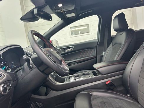 Used 2024 Ford Edge ST-Line image 8