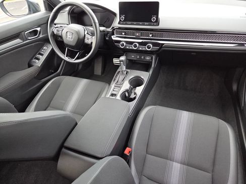 Certified 2025 Honda Civic Sport image 30