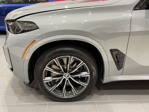 New 2026 BMW X5 M60i image 4