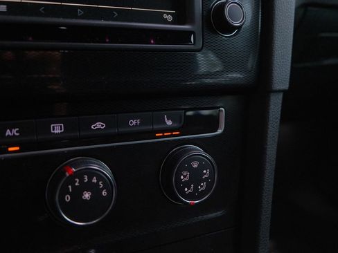 Used 2017 Volkswagen GTI Sport image 22