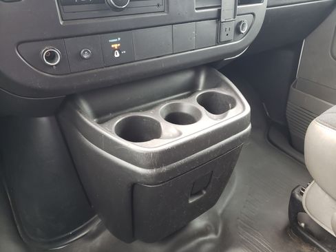 Used 2021 Chevrolet Express 2500 CARGO Full-size Cargo Van w/ Driver Convenience Package image 23