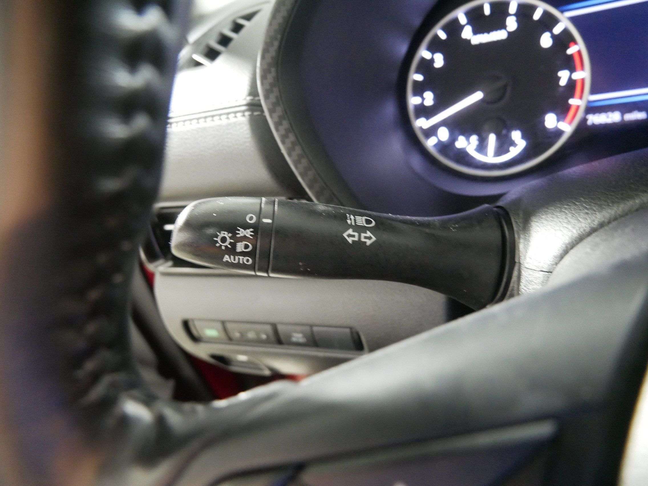Used 2020 Nissan Sentra SV FWD image 32