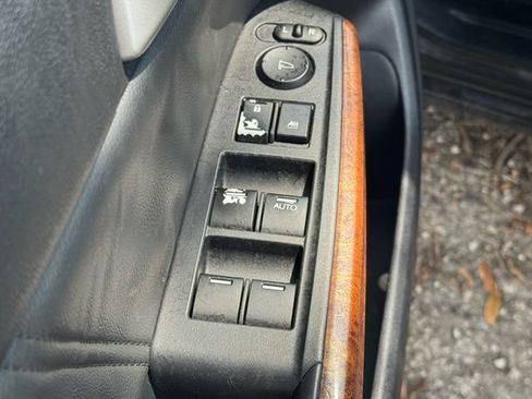 Used 2012 Honda Accord EX-L image 12