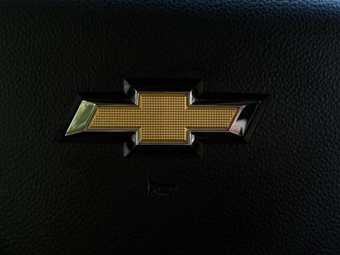 Used 2022 Chevrolet Silverado 1500 LT RWD image 24