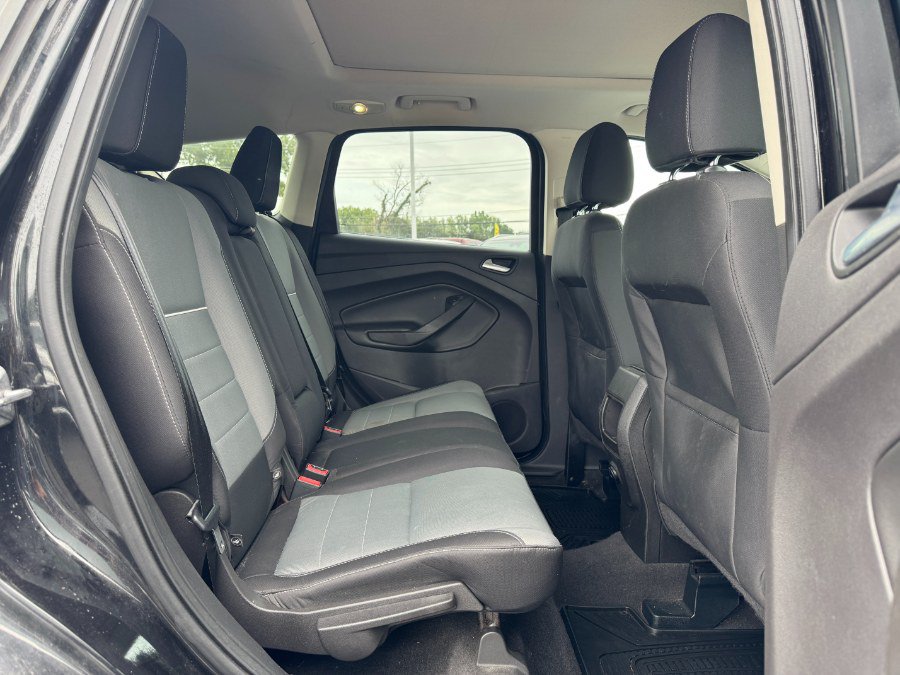 Used 2015 Ford Escape SE AWD/4WD image 18