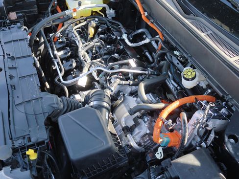 Used 2025 Ford Maverick XL image 36