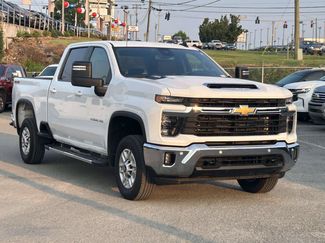 Used 2025 Chevrolet Silverado 2500 LT w/ Safety Package AWD/4WD video 1