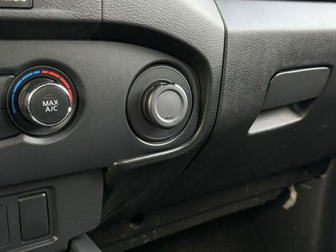 Used 2024 Nissan Frontier S w/ S Utility Package image 22