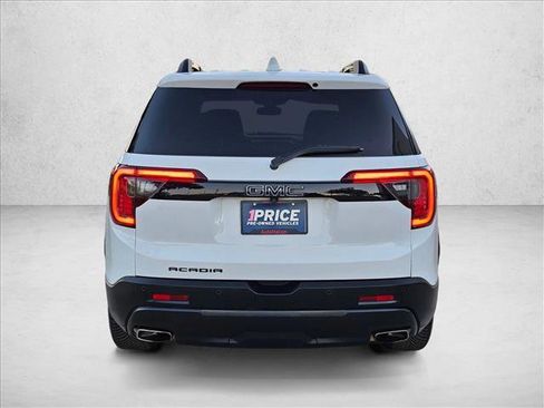 Used 2023 GMC Acadia SLT w/ Elevation Edition image 7