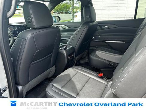 New 2026 Chevrolet Traverse LT w/ Driver Confidence Package FWD image 19