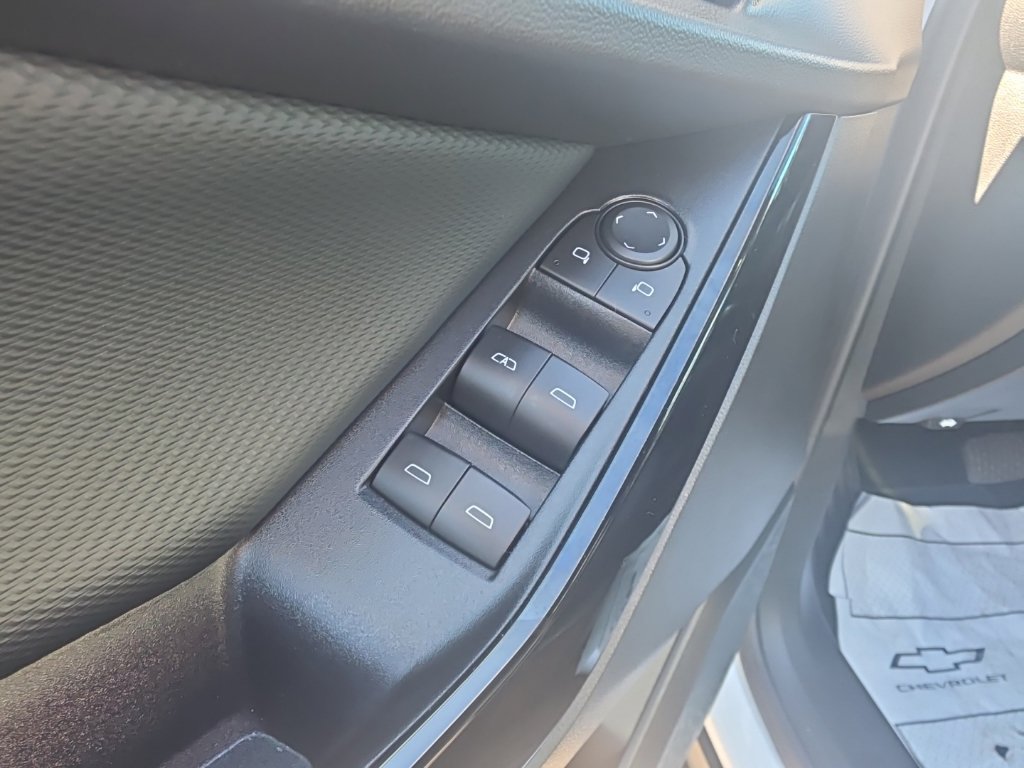 Used 2026 Chevrolet Equinox LT AWD/4WD image 25
