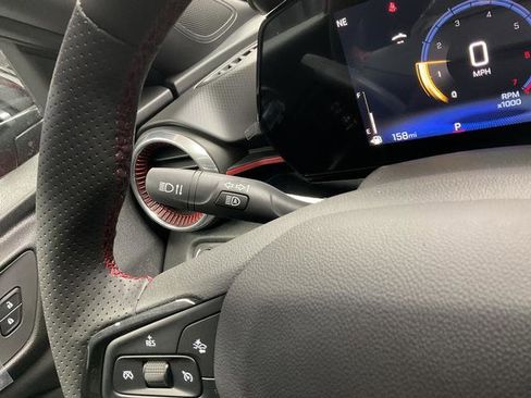 New 2026 Chevrolet Trax RS w/ Sunroof Package image 19