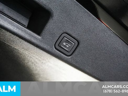 Used 2025 Buick Enclave Preferred FWD image 23
