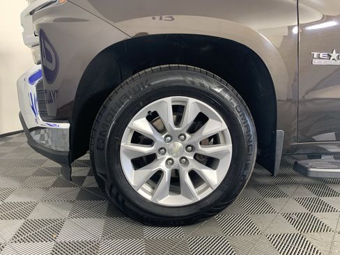 Used 2019 Chevrolet Silverado 1500 LT w/ Texas Edition RWD image 9