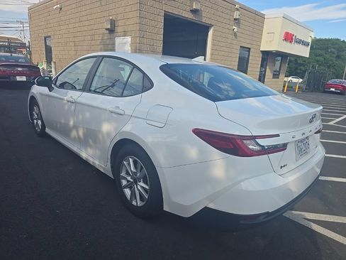 Used 2025 Toyota Camry LE FWD image 6