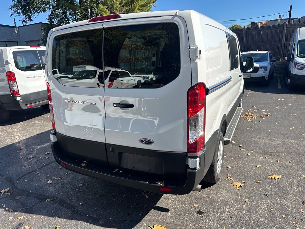 Used 2025 Ford Transit 250 Low Roof w/ Exterior Upgrade Package RWD image 7