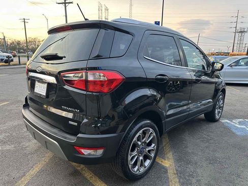 Used 2020 Ford EcoSport Titanium image 5