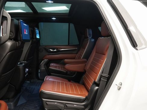 Used 2023 GMC Yukon Denali Ultimate image 29