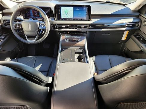 New 2025 Lincoln Aviator Reserve image 12