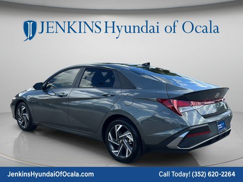 Certified 2025 Hyundai Elantra Sport FWD image 5