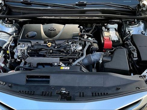 Used 2021 Toyota Camry XSE image 31