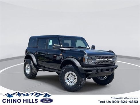New 2025 Ford Bronco Badlands image 1