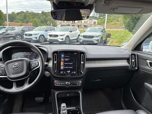 Used 2021 Volvo XC40 T5 Inscription w/ Climate Package AWD/4WD image 14