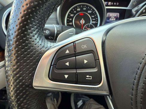 Used 2017 Mercedes-Benz SL 550 image 22