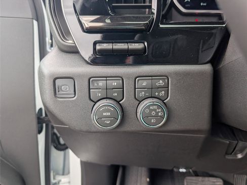 New 2026 Chevrolet Silverado 2500 ZR2 image 27