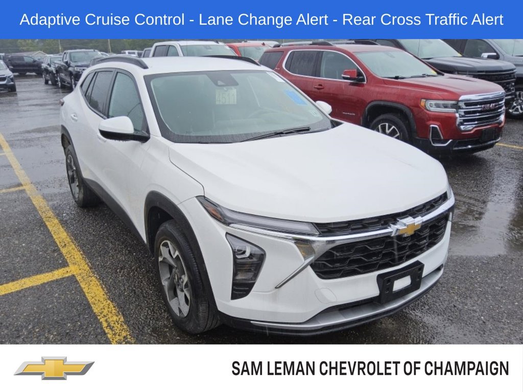 Used 2024 Chevrolet Trax LT w/ Driver Confidence Package FWD image 1