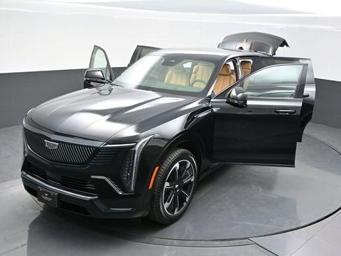 New 2026 Cadillac Escalade IQ Sport 2 w/ LPO, Floor Liner Package image 26