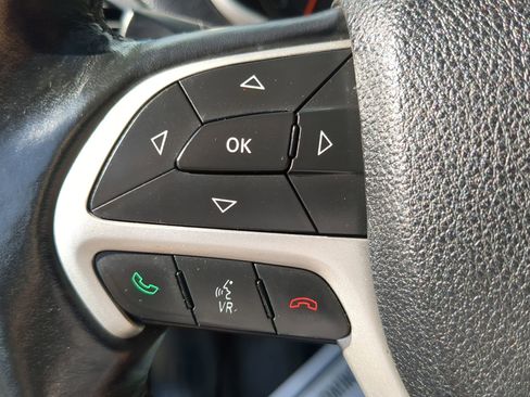 Used 2016 Jeep Cherokee Trailhawk w/ Comfort/Convenience Group image 60