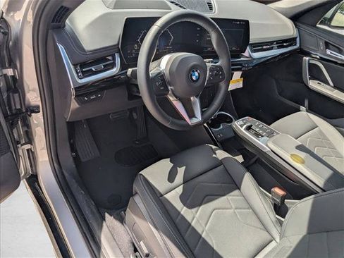 Used 2026 BMW X1 xDrive28i AWD/4WD image 3