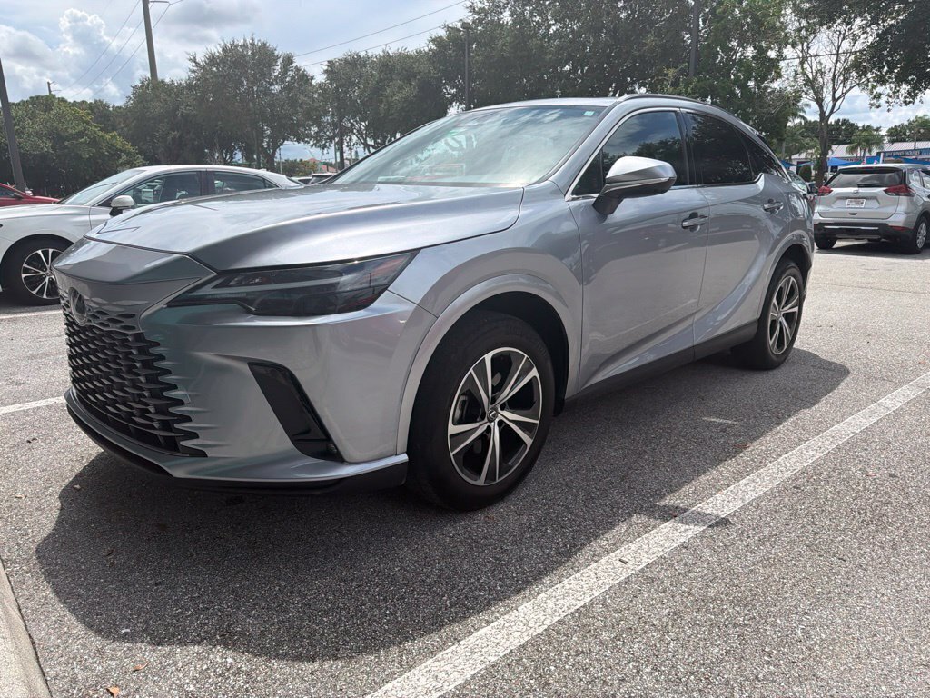 Used 2024 Lexus RX 350 Premium w/ Accessory Package (Z1) FWD image 4