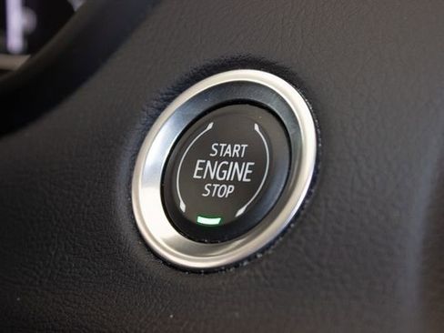 Used 2023 Cadillac XT4 Luxury w/ Cold Weather Package image 28