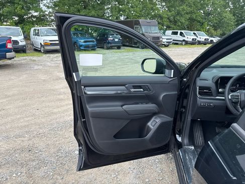 New 2027 GMC Terrain Elevation w/ Elevation Premium Package AWD/4WD image 12